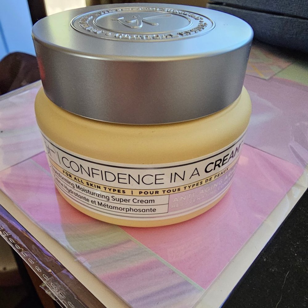 IT CONFIDENCE IN A CREAM (#38) - Picture 2 of 4